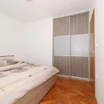 Appartement Dora *