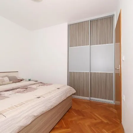 Apartmán Dora *