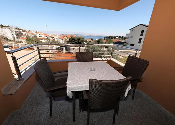 Dora Apartmán Preko