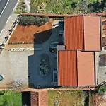 Dora Apartman