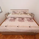 Apartman Dora *