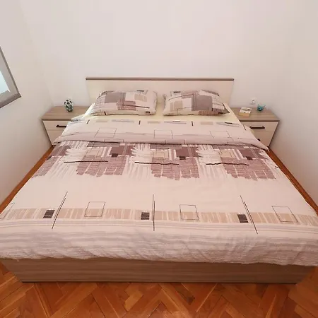 Appartement Dora *